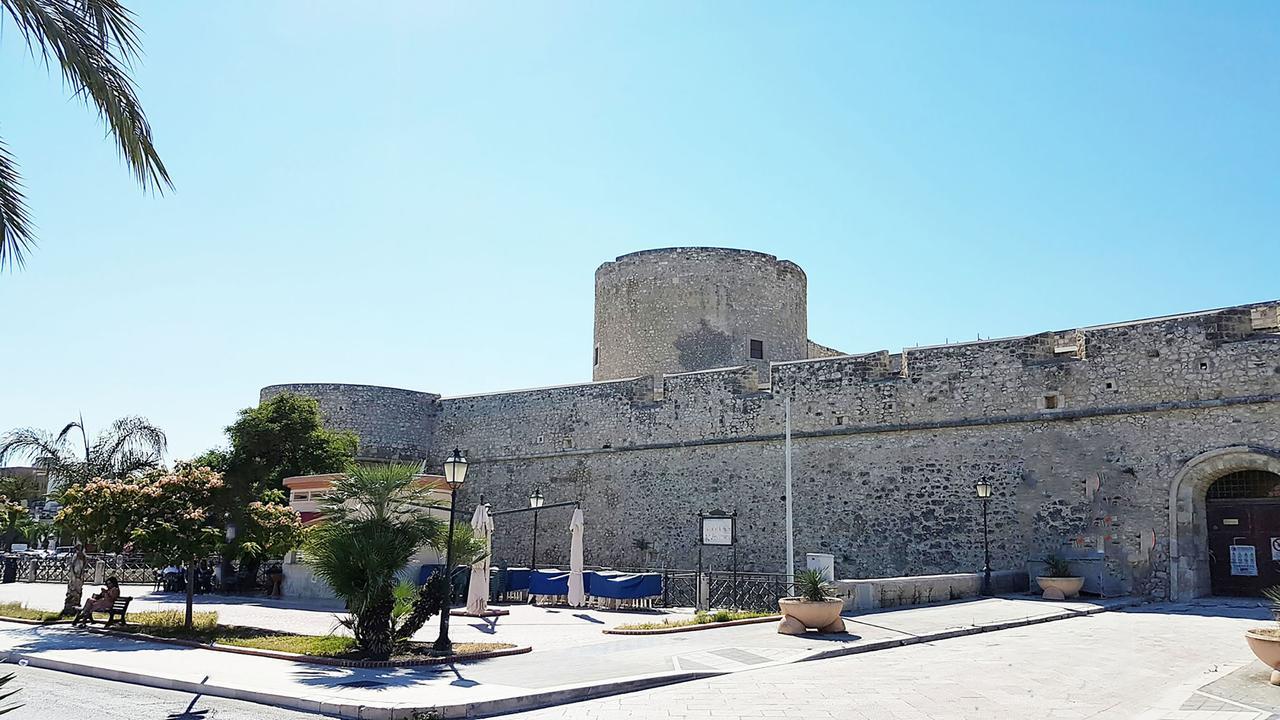 Diomede Rooms - Manfredi Homes&Villas Manfredonia Εξωτερικό φωτογραφία